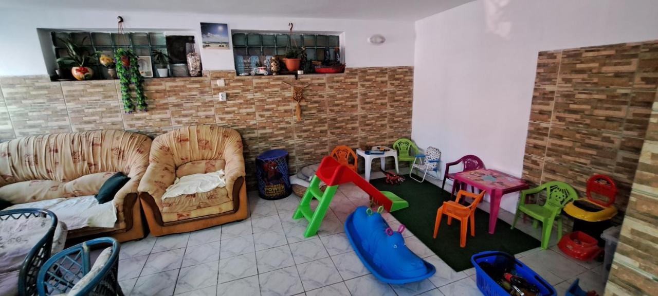 Vila Traian Si Teodora Костинешти Экстерьер фото